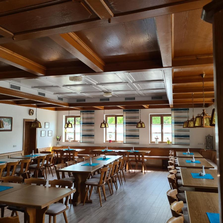 Gasthaus Schöllmann Feuchtwangen Exterior foto